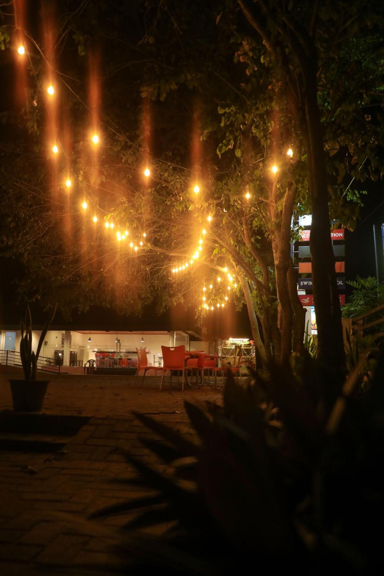 Athkandura Hotel Habarana Bagian luar foto